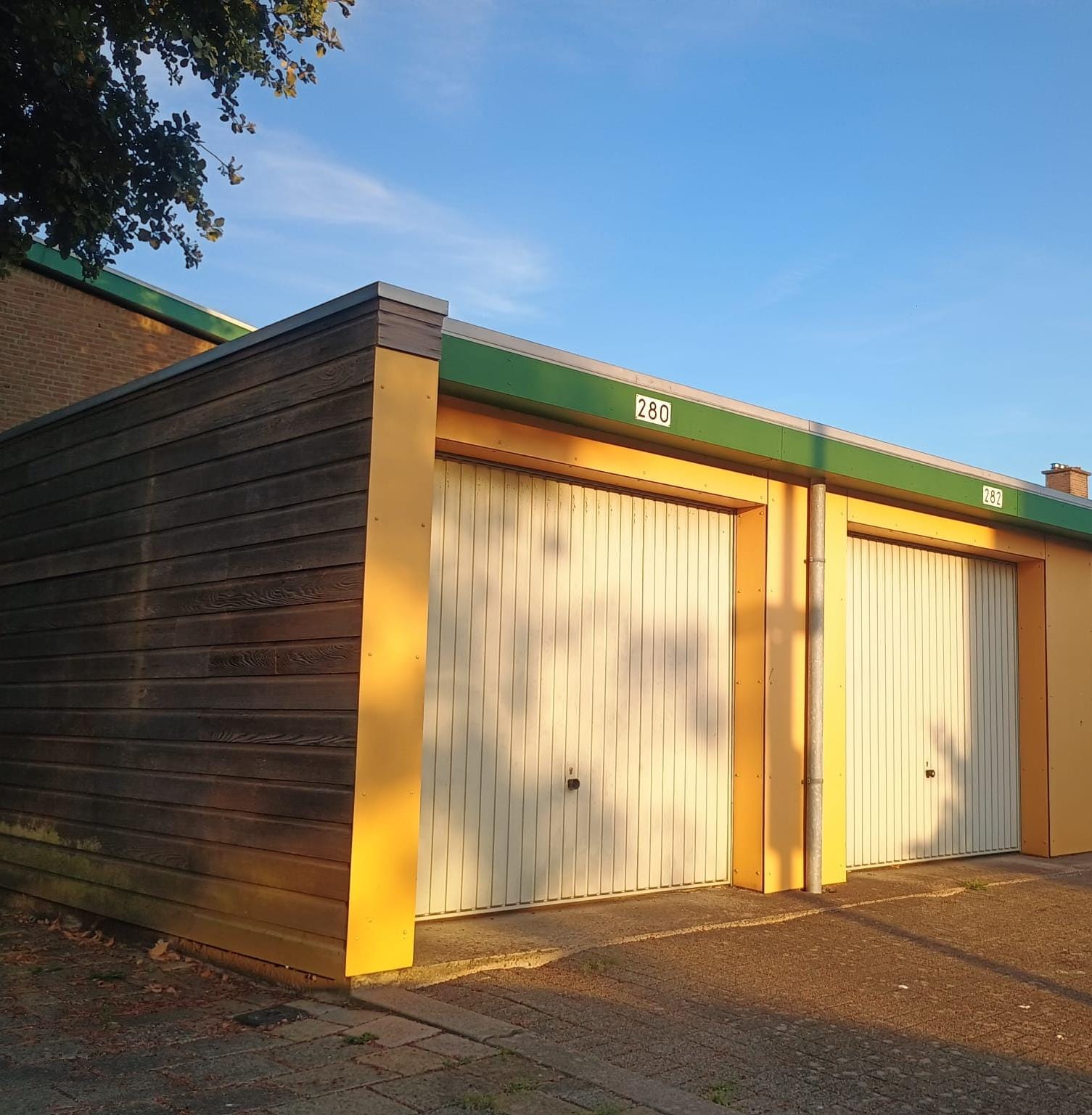 Garageboxen van Oiski Garageboxen